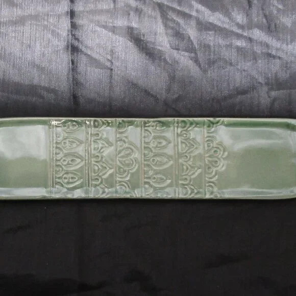 2 pk Crabtree & Evelyn Frangipani Incense Sticks and One Incense Holder Gift Set - Picture 5 of 6